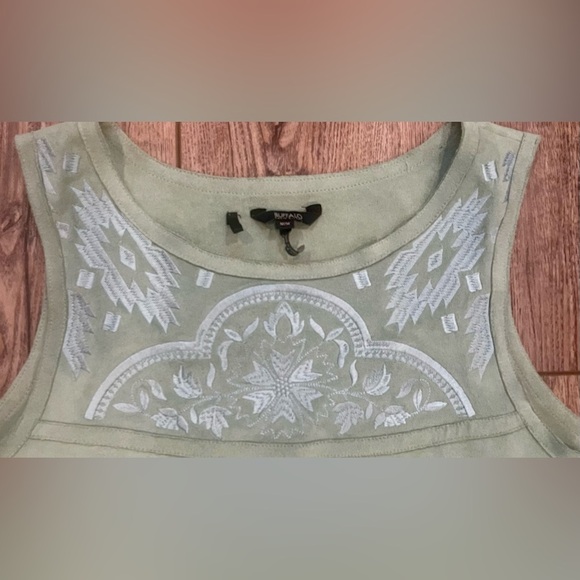 Buffalo by David Bitton Sage Suede-Look Fringe Tank — Embroidered Yoke • medium - Picture 4 of 8